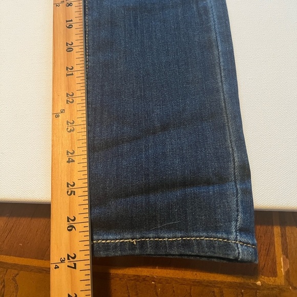 NWT Women's Denizen from Levi's Dark Blue Straight Jeans Size 14R Skinny (G3) - Picture 9 of 9